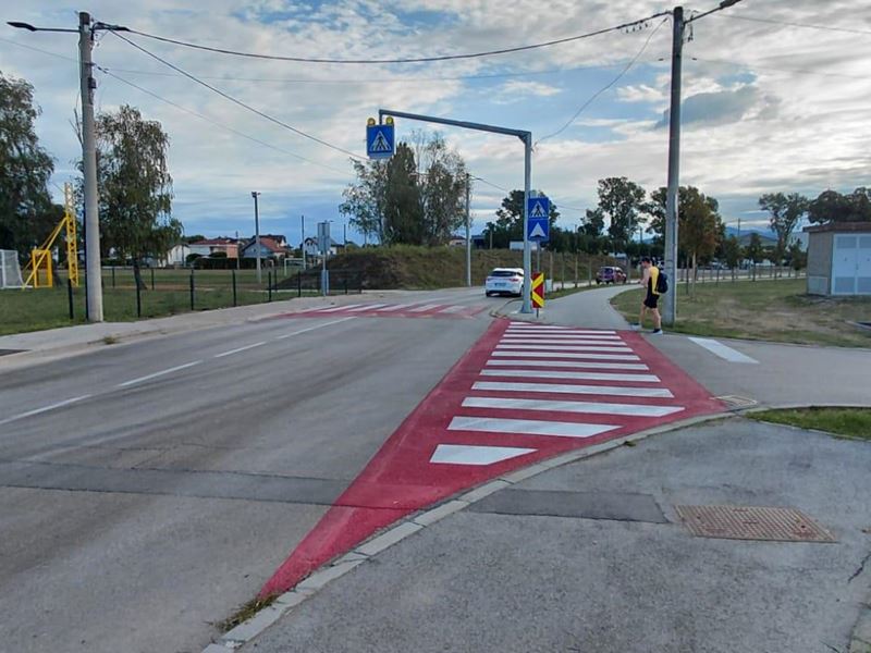 Nova prometna signalizacija u crvenoj boji