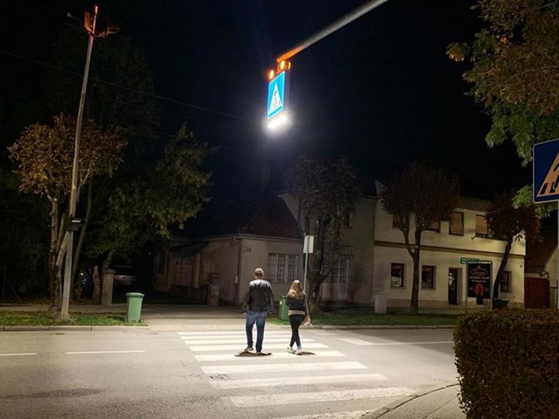 Novi svjetlosni prometni znak za veću sigurnost pješaka